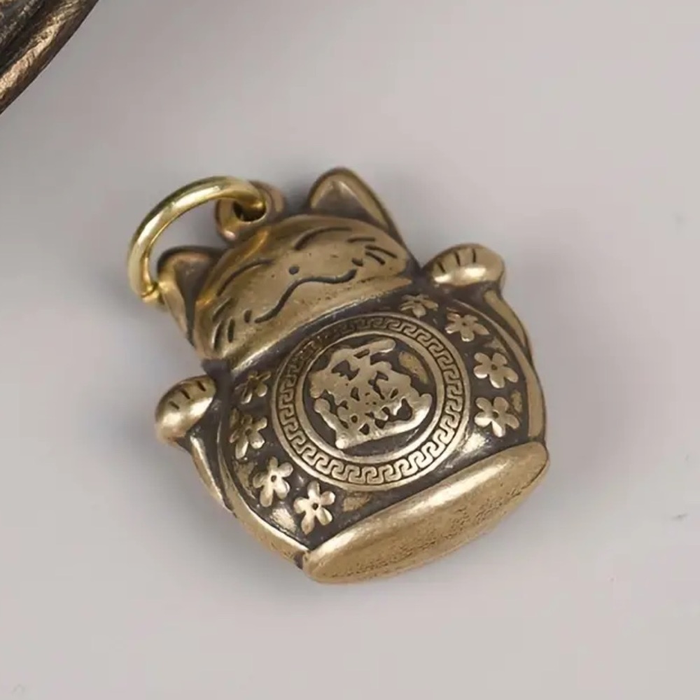 Brass good luck Cat - Picture 3 of 8